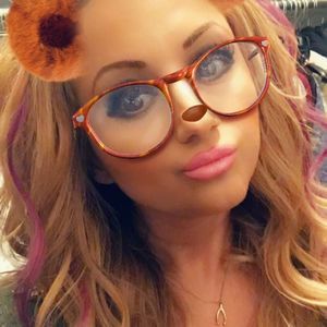 Meet your Posher, Tonya